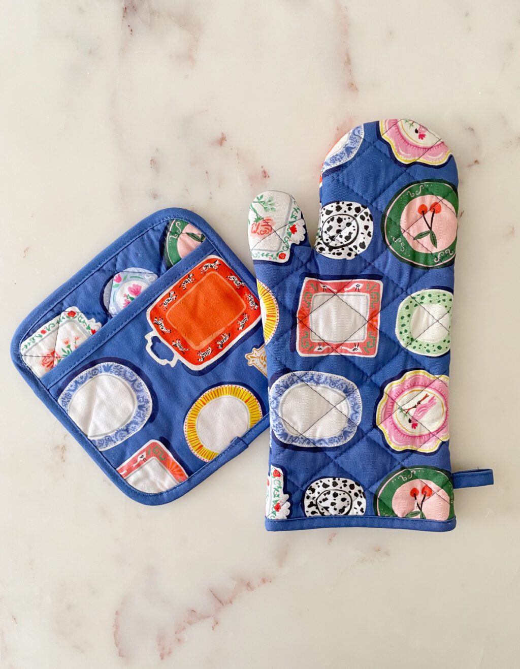 Dinner Plates Oven Mitt + Pot Holder Set Idlewild Co.