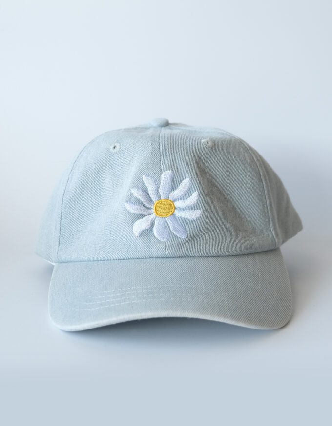 Wavy Daisy Embroidered Hat